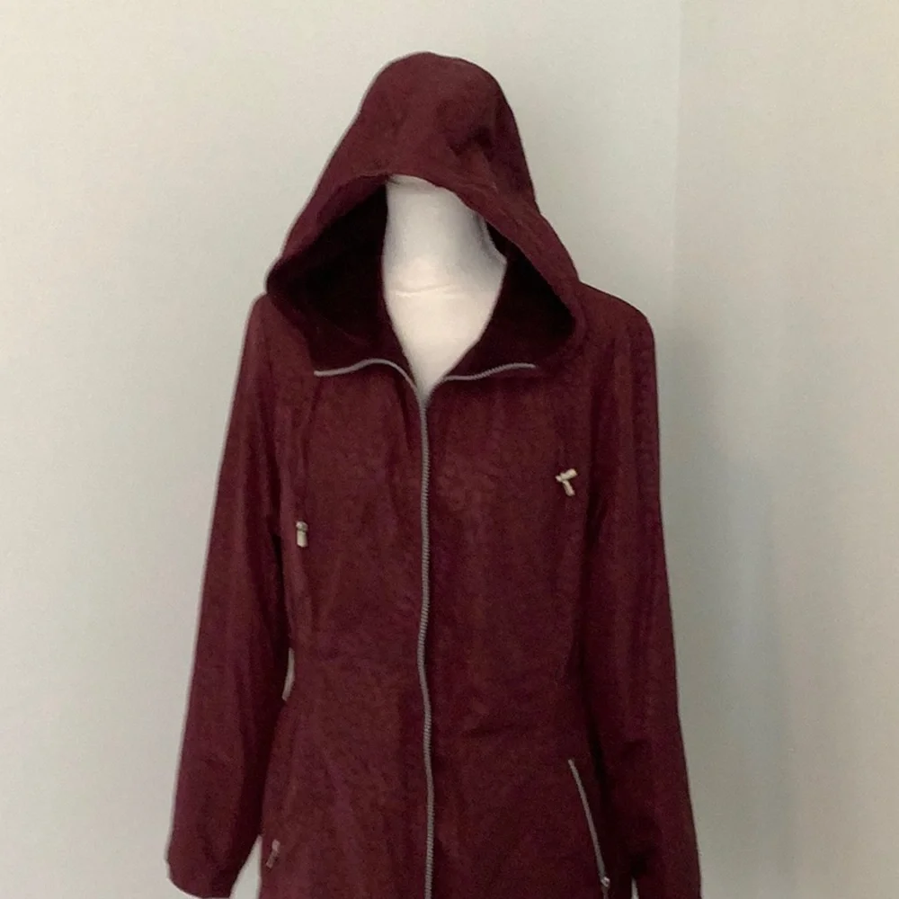 Spring lined rain coat - Picture 2 of 7